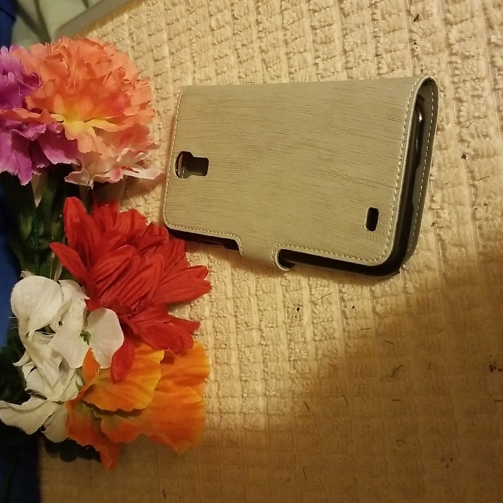 PHONE CASE - Picture 2 of 5